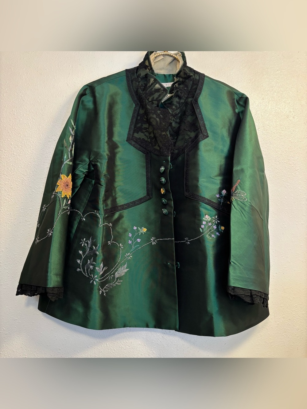 $2700 Shiatzy Chen Embroidered Jacket Dragon Fly Flower Button Lace Collar Cuffs